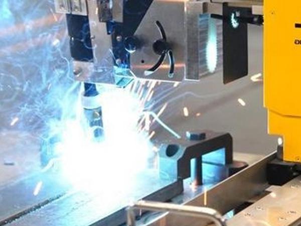 Tips for welding robot programming method